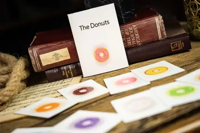 The Donuts-Dieciocho cartas de dorso de Bicycle 808