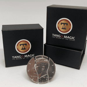 Moneda plegable de medio dólar por Tango Magic