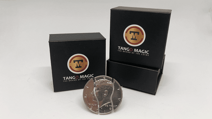 Moneda plegable de medio dólar por Tango Magic
