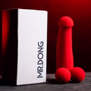 Esponja mágica MR DONG de Murphy's Magic con caja y esponjas rojas para magia con humor adulto