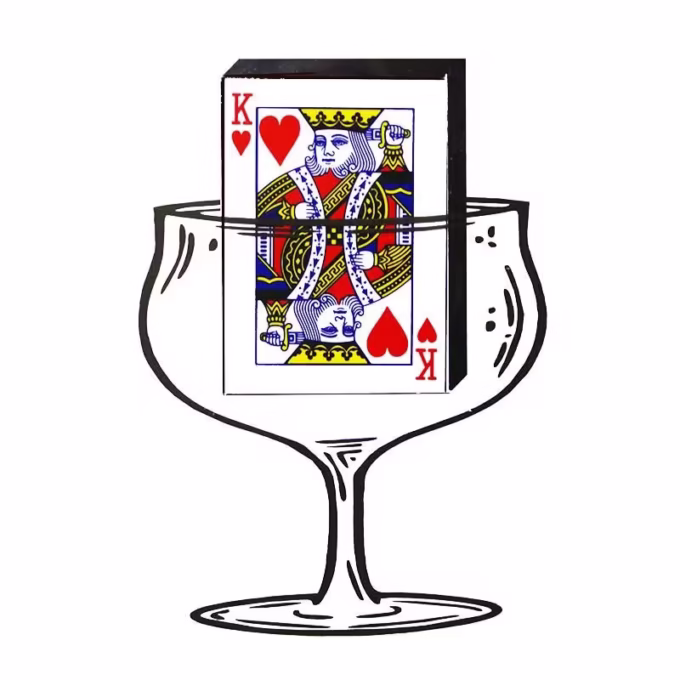 Instant Card con carta elegida dentro del dibujo de copa