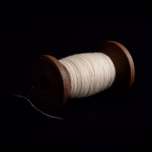 Hilo Gitano Wonderland para magia - carrete artesanal tumbado