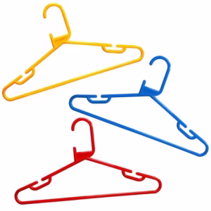 Wonderland Magic Shop - Tu tienda de Magia en España 12 Aros chinos con perchas de VDF, tres perchas de colores (amarilla, azul y roja) sobre fondo blanco